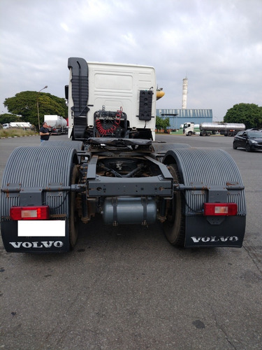 Imagem 6 de 22 de Volvo Fh 540 6x4 Bug Leve