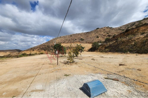 Terreno En Venta Con Vista Amplia En Boulevard 2000