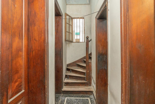 Venta Casa 5 Ambientes A Refaccionar !!!