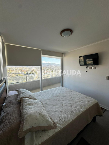 Departamento En Venta De 2 Dorm. 1 Baño, En La Herradura