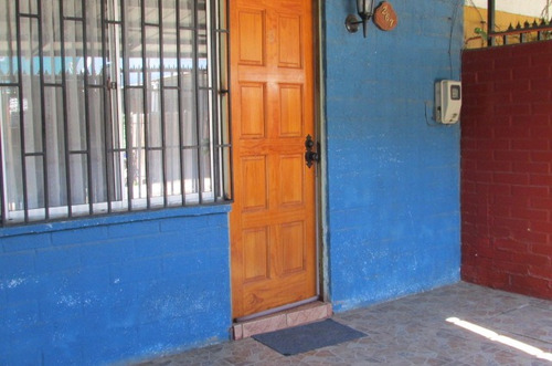 Se Vende Acogedora Casa, A Cuadras De La Municipalidad De Cu