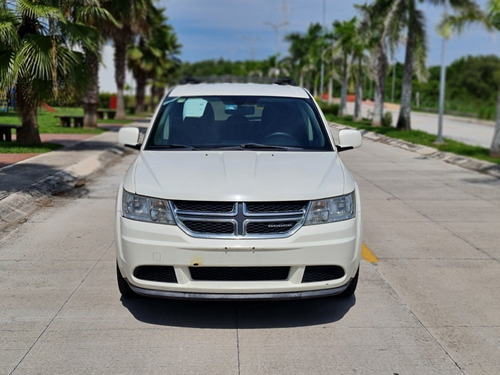 Imagen 3 de 12 de Dodge Journey 2012 2.4 Sxt 5 Pasj At