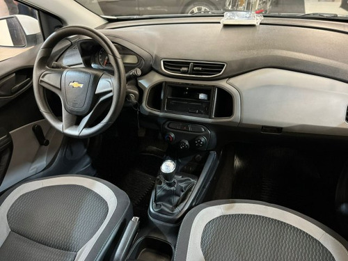 Chevrolet Onix Onix 1.0 MPFI LS 8V FLEX 4P MANUAL