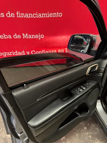 Jeep Grand Cherokee 3.6 Limited Lujo V8 4x2 At