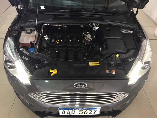 Ford Focus Titanium