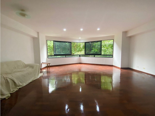 Se Vende Apto 142m² 3h+s/2b+s/3e Los Naranjos