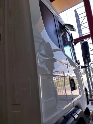 Imagen 10 de 16 de Scania 420 4x2 Mod 2011