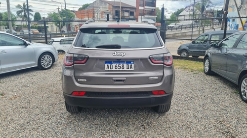Imagen 6 de 10 de Jeep Compass 2019 2.4 Longitude