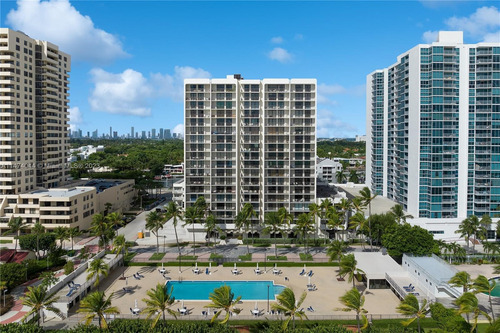 Departamento En Venta Ubicado En 2301 Collins Ave, Miami, Florida