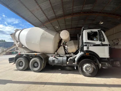 Motohormigonero Mercedes Benz 2631 6x4