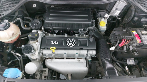 Volkswagen Vento 1.6 HIGHLINE STD.