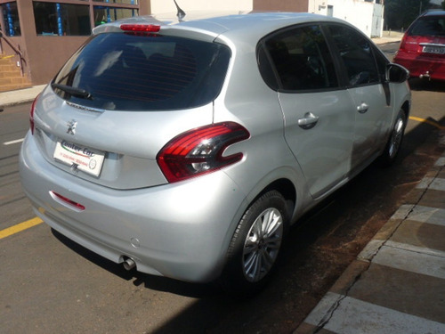 Peugeot / 208 Active Pack 1.2 Flex Mecânico