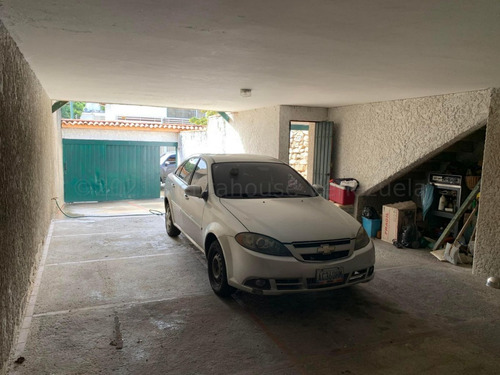 Imagen 13 de 14 de Casa En Venta En Prados Del Este 22-9640 Gustavo Nieves 0412 6057058