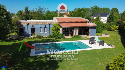 Casa En Venta, Barrio Privado Acacias Blancas, Escobar. Acepta Permuta.