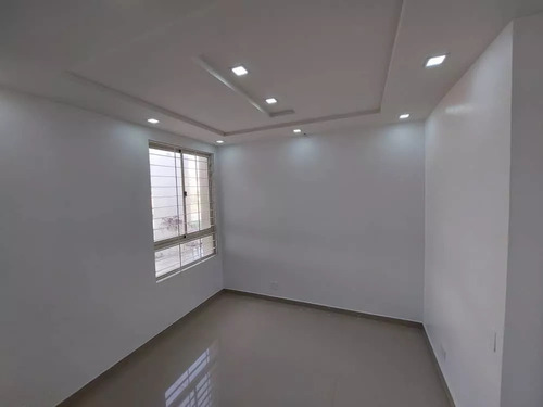 Yosmar Y Fernado Venden Townhouse En San Diego Res Brisas Del Valle El Remanso