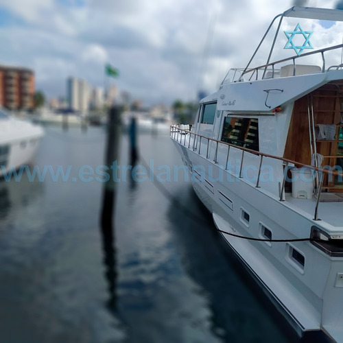 Imagem 1 de 10 de Lancha Carbrasmar 61 Iate Ferretti Phantom Triton Focker Fs