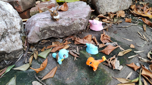 Mini Pokémon Gen 1 Primera Combo X5 Azar Gashapon Con Shiny