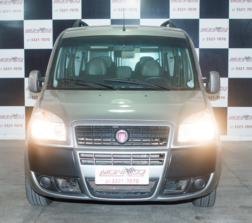 Imagem 2 de 10 de Fiat Doblo Essence 1.8 Flex 7 Lugares M/2016