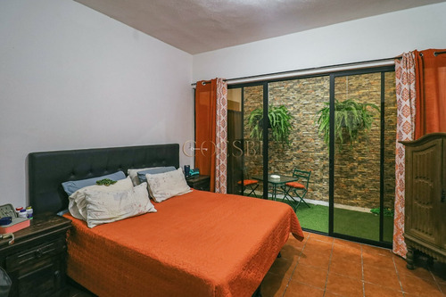 Imagen 6 de 18 de Casa En Venta De 2 Niveles En Ciudad Vieja Sobre La Rn-14