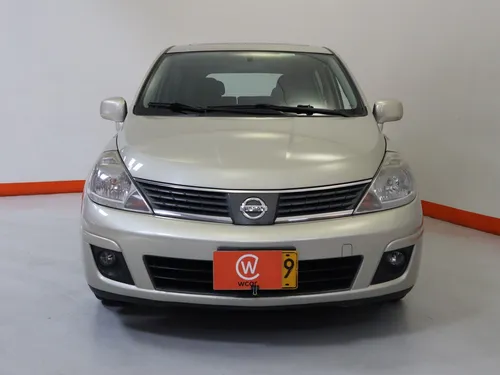 Nissan tiida hb 1.8 Premium
