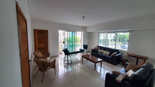 Apartamento En Alquiler En La Evaristo Morales 