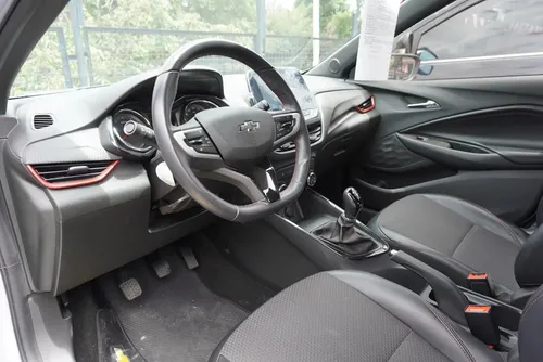 Chevrolet Onix 1.0T Rs Mt