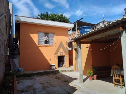 Casa Com 3 Dormitórios, Sala, Cozinha, Banheiro, Churrasqueira Coberta E Com Banheiro... - Ca0056