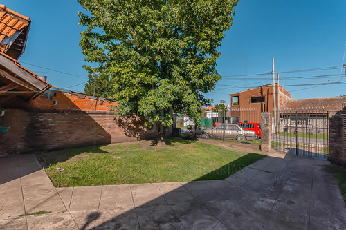 Casa En Venta Villa De Mayo