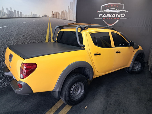 Mitsubishi L200 SAVANA 3.2 4X4 16V TURBO INTERCOOLER DIESEL 4P MANUAL