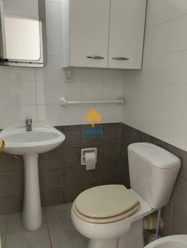 Alquiler Anual, Apartamento A 200 Metros Del Mar Y A Pasos Del Centro, 2 Dormitorios, Atlántida