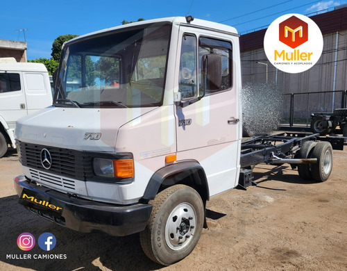 Mercedes Benz L-710 2008