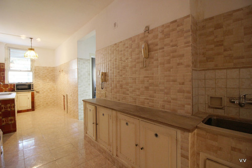 Venta De Apartamento De 2 /3 Dormitorios, Centro