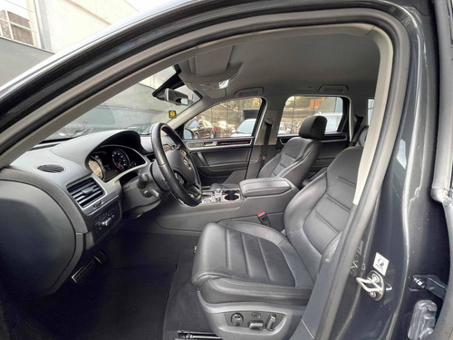 Imagem 2 de 15 de Volkswagen Touareg 2014 4.2 V8 Fsi 5p