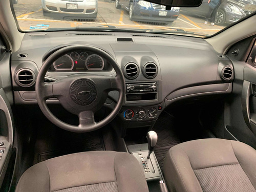 Imagen 8 de 13 de Chevrolet Aveo 1.6 Lt Aut Ac 2015