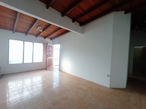 Imagen 3 de 11 de Casa En Venta, Una Sola Planta, Valle Arriba Country En Arjona