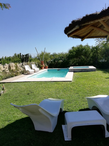 Imagen 3 de 12 de 2 Cabañas Con Pileta, Hidromasaje, Aa, Wifi Para 5 Personas C/u (a 10km Del Reloj Cucú Carlos Paz)