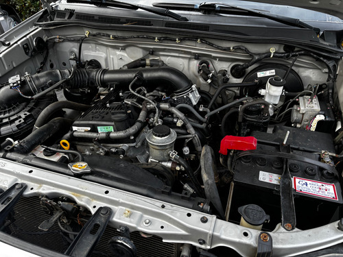 Toyota Hilux 2.7 Cd Srv Vvti 4x2