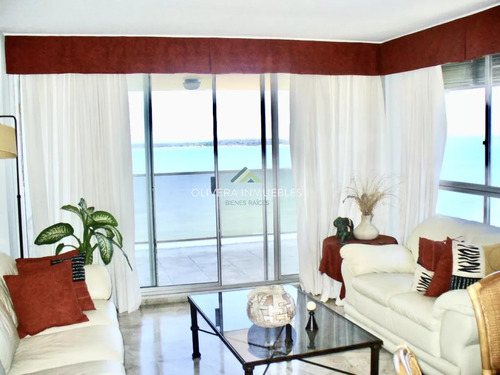 Apartamento En Venta De 2 Dormitorios En Playa Mansa, Punta Del Este