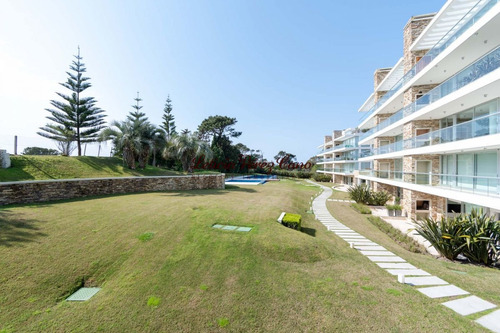 Imagen 2 de 29 de Alquiler Apartamento En Playa Brava A Pasos Del Mar 2 Dormitorios