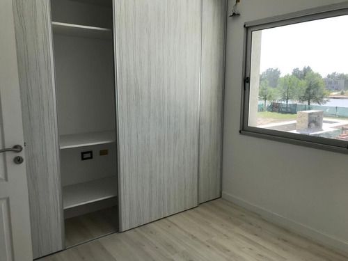 Imagen 15 de 22 de Casa De 3 Dormitorios Puerto Roldán Barrio Privado