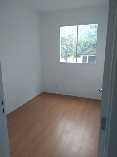 Apartamento À Venda Na Estrada Do Rio Grande, Taquara, Rio De Janeiro - Rj - Liv-11596