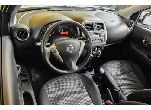 Nissan March 1.6 SV 16V FLEX 4P MANUAL