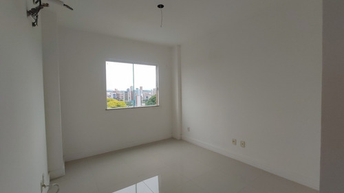 Vendo Excelente Apartamento No Góes Calmon - 3425