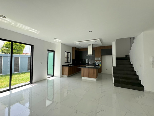 Casa Nueva En Coto Español Valle Imperial