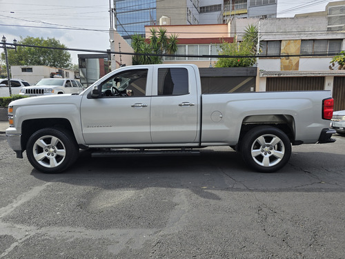 Chevrolet Silverado 4.3 2500 Crew Cab At