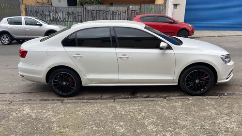 Volkswagen Jetta 2.0 Comfortline Flex Aut 4p