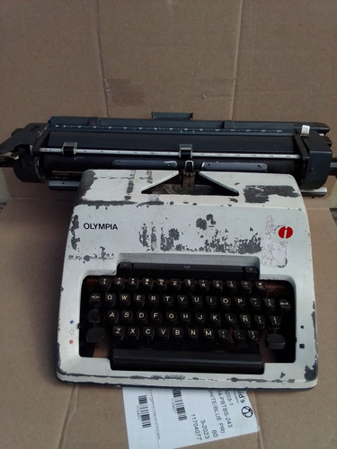 Maquina De Escribir Olympia Sg-3