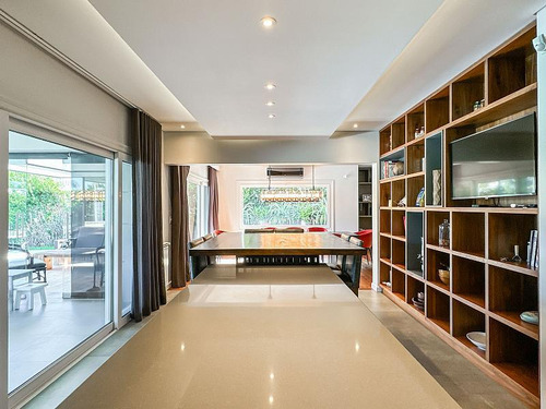 Excelente Casa Con Impecables Detalles En La Concepción Lujan