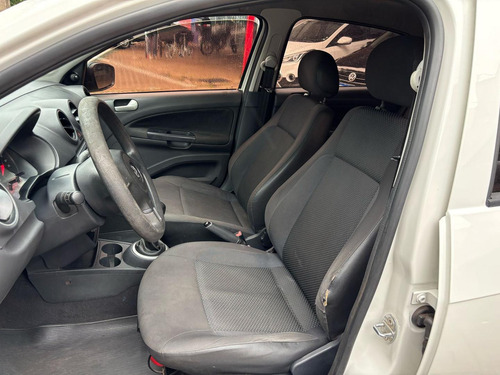 Volkswagen Gol 1.0 Mi Special 4p