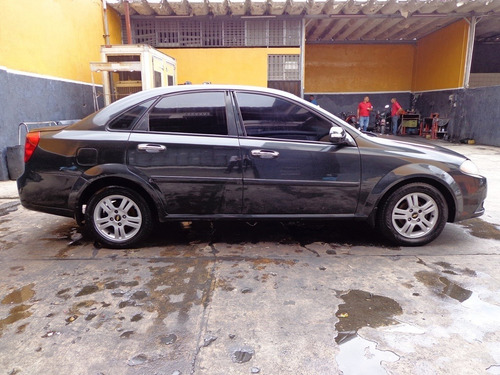 Imagen 4 de 14 de Chevrolet Optra Diesel 2009 4x2 Sincrónico